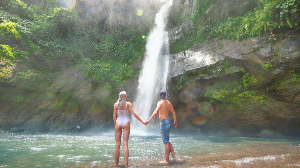 BALI’S HIDDEN GEMS – SECRET WATERFALL